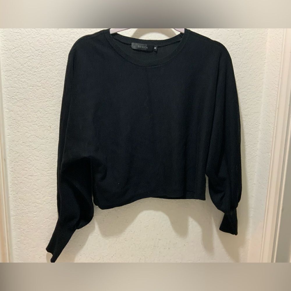 ZESICA Size Medium Black Loose Dolman Sleeve Crewneck Sweater Slight Crop 18"